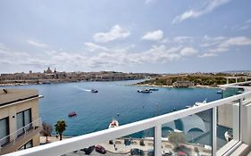 Sliema Duplex Penthouse With Sea Views & Private Terrace By Shortletsmalta