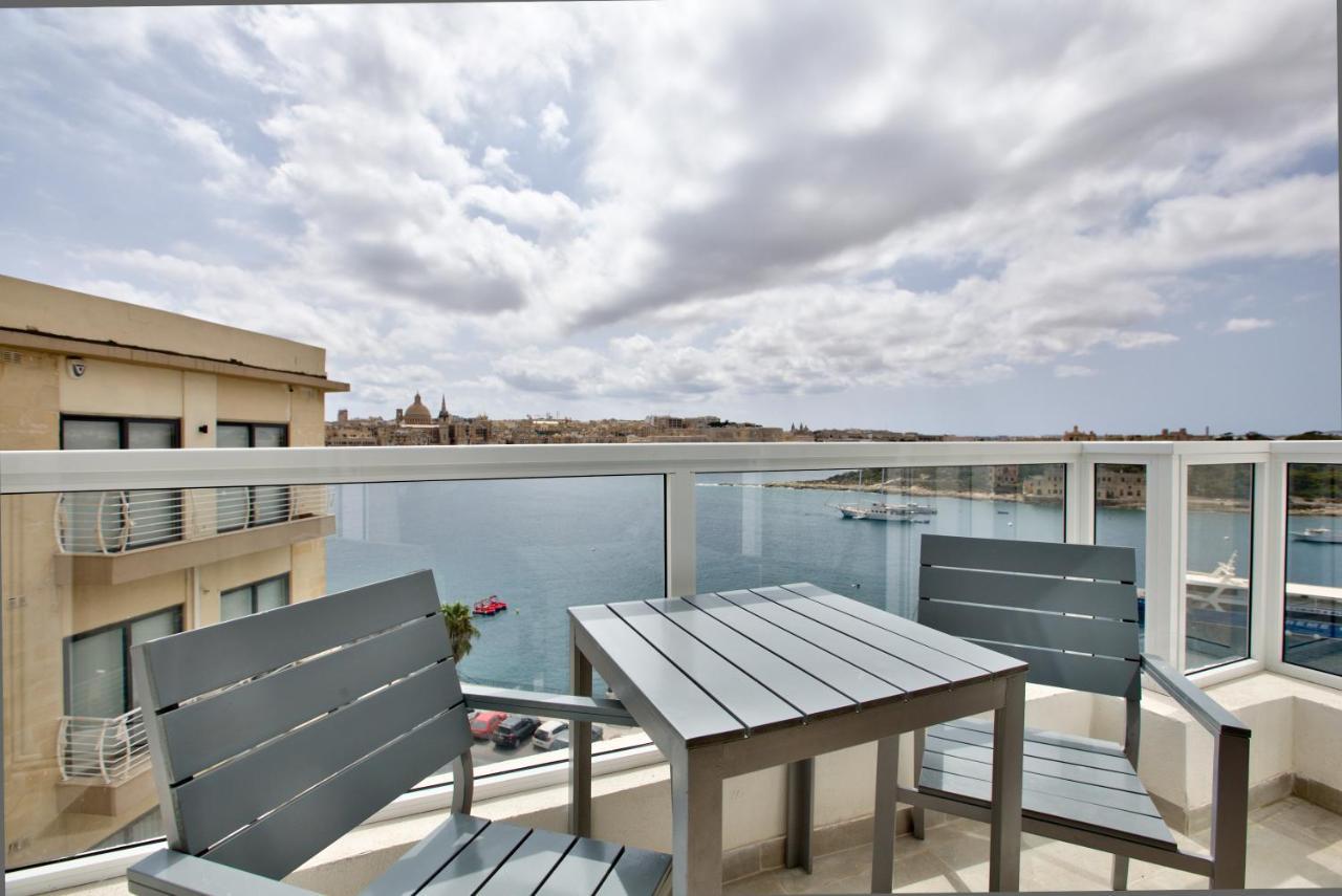 Apartament Sliema Duplex Penthouse With Sea Views & Private Terrace By Shortletsmalta Zewnętrze zdjęcie